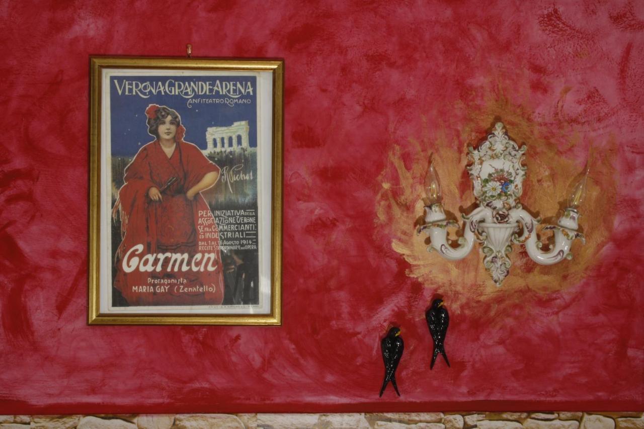 Casa Vittoria Bridge Bed & Breakfast เวโรนา ภายนอก รูปภาพ
