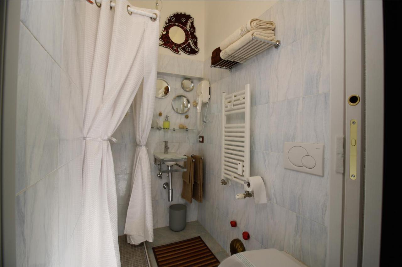 Casa Vittoria Bridge Bed & Breakfast เวโรนา ภายนอก รูปภาพ